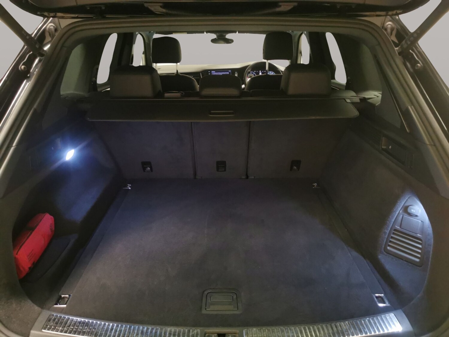 Used Volkswagen Touareg for sale - 78218492: Photo 40