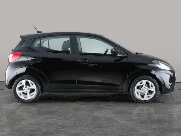 Used Hyundai i10 2023 for sale - 76253549: Photo 11