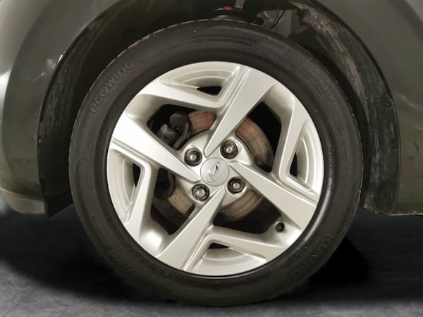 Used Hyundai i10 2023 for sale - 76253549: Photo 28