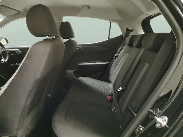 Used Hyundai i10 2023 for sale - 76253549: Photo 32