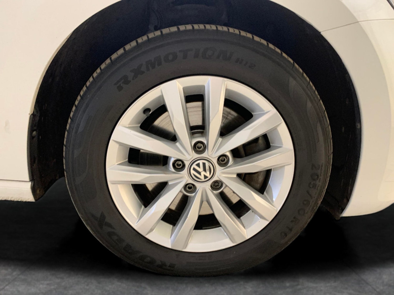 Used Volkswagen Touran 2018 for sale - 76459435: Photo 28