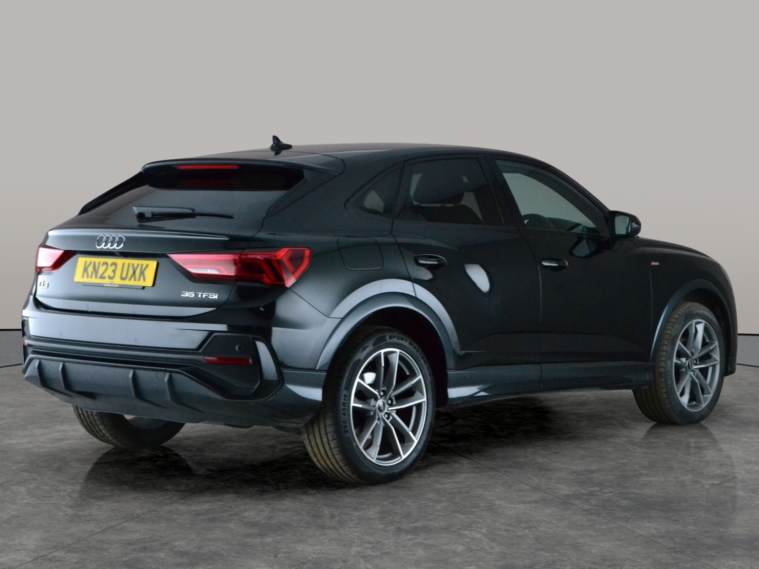 Used Audi Q3 2023 for sale - 77951081: Photo 9