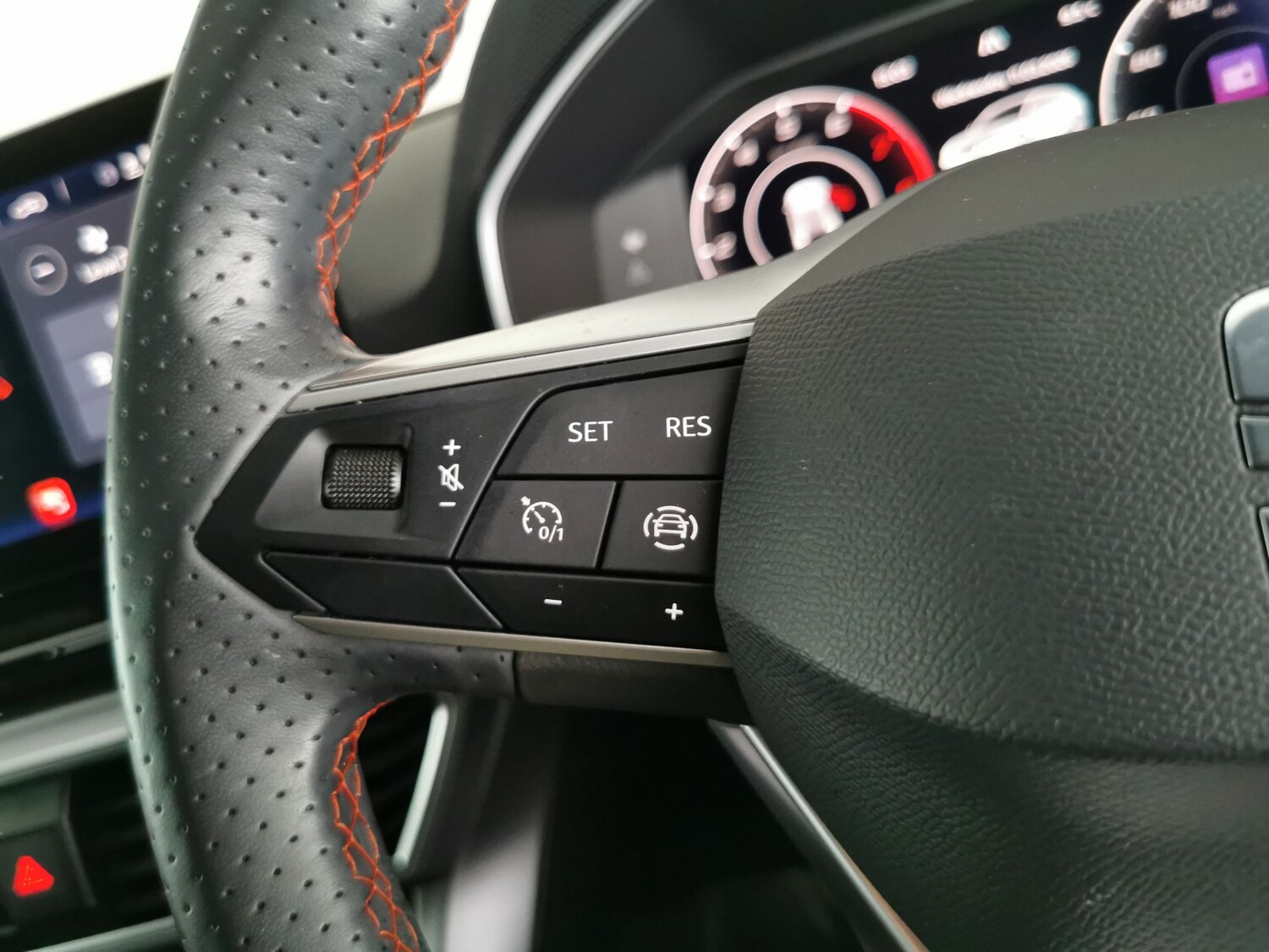 Used SEAT Leon 2023 for sale - 77934706: Photo 24