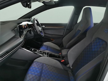 Used Volkswagen Golf 2023 for sale - 77159924: Photo