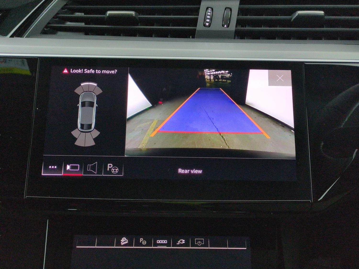 Used Audi e-tron 2022 for sale - 77059238: Photo 20