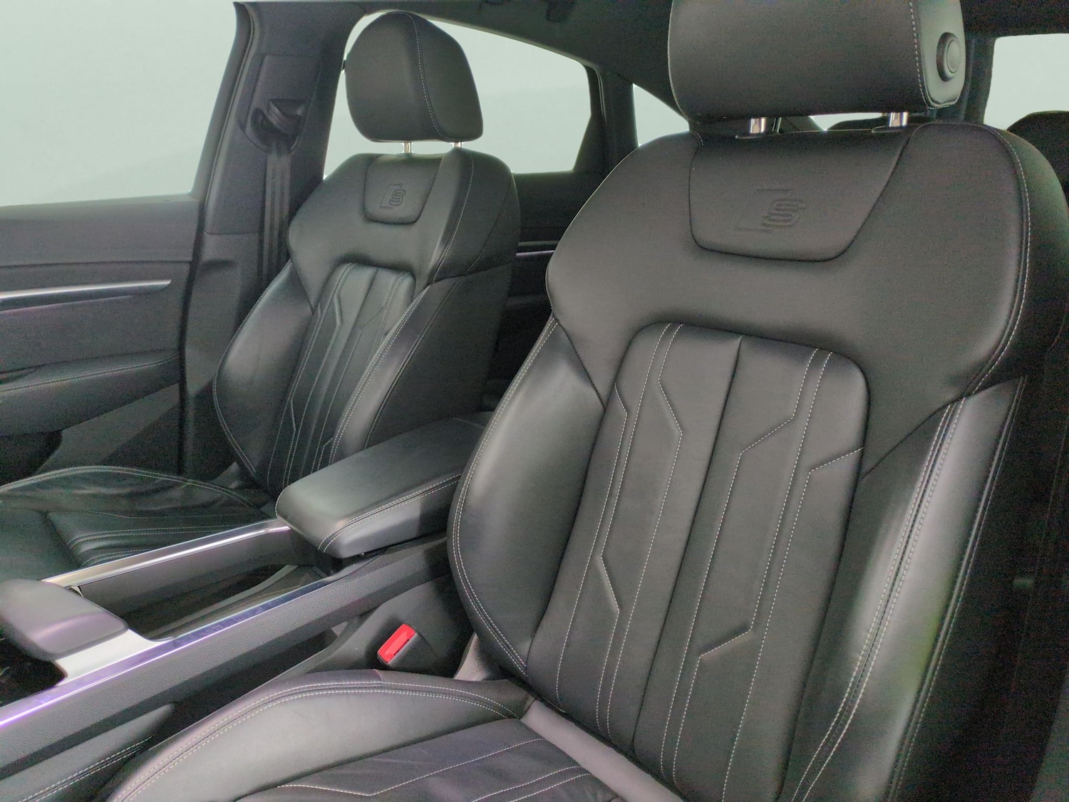 Used Audi e-tron 2022 for sale - 77059238: Photo 6