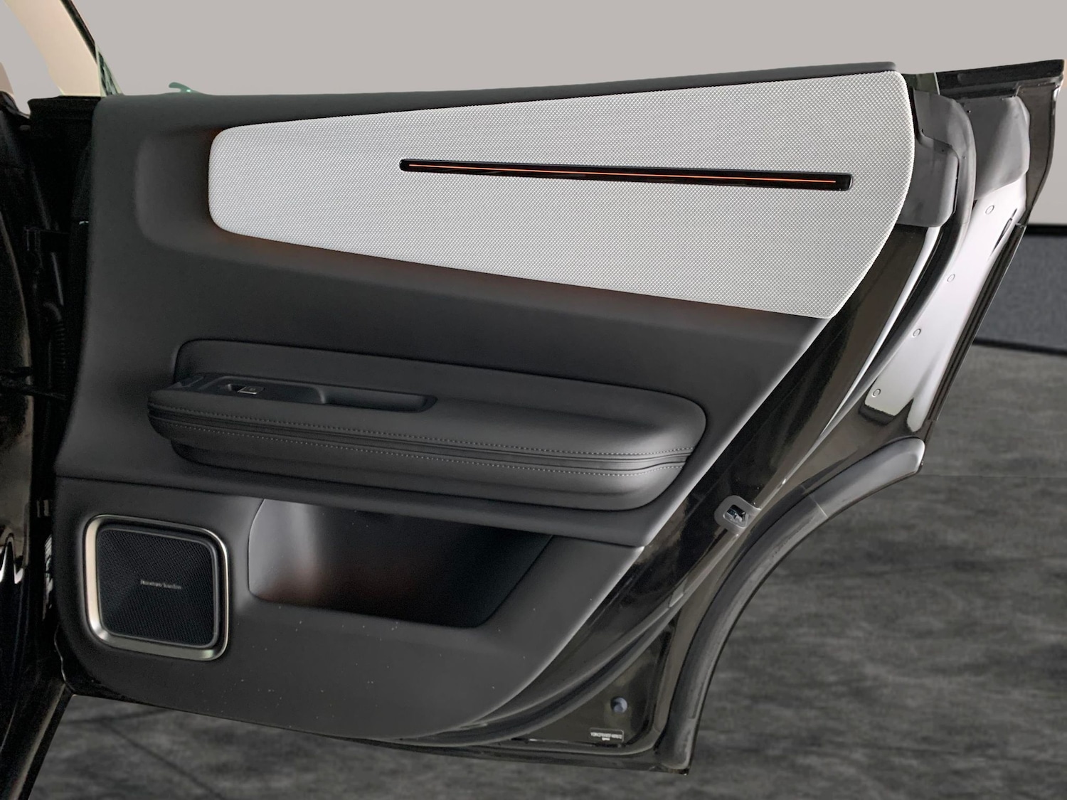 Used Polestar Polestar 4 2024 for sale - 77399413: Photo 36