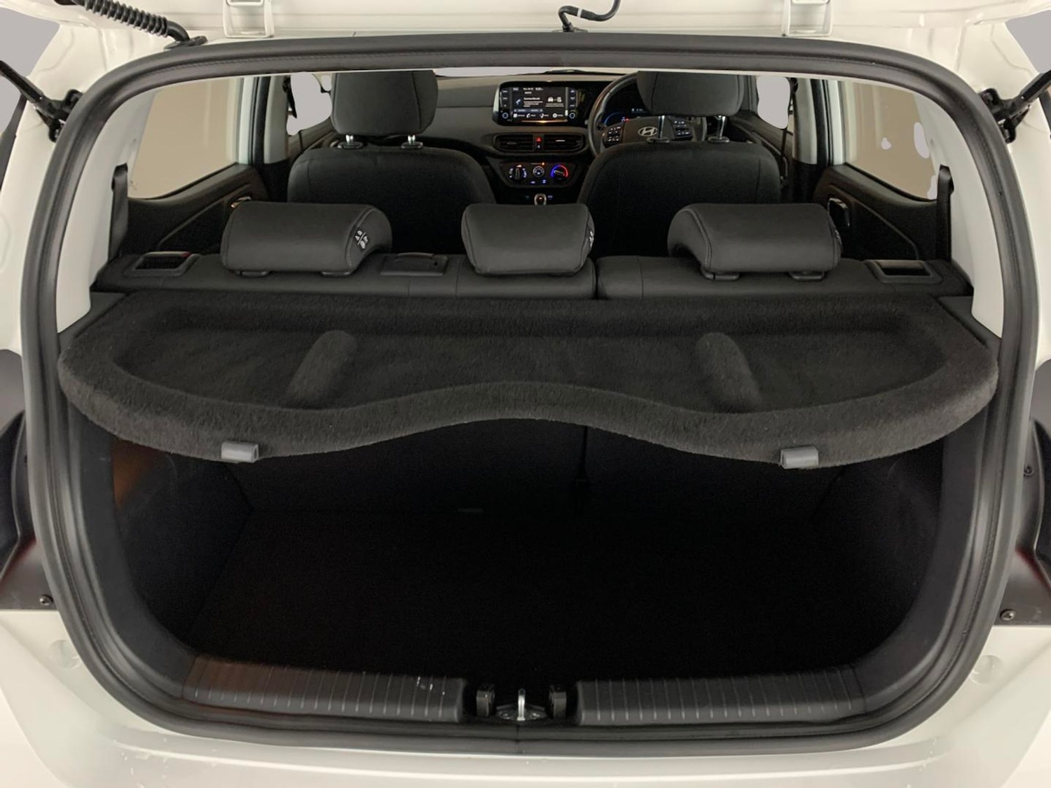 Used Hyundai i10 2023 for sale - 77043711: Photo 31