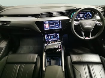 Used Audi e-tron 2022 for sale - 76222314: Photo 4