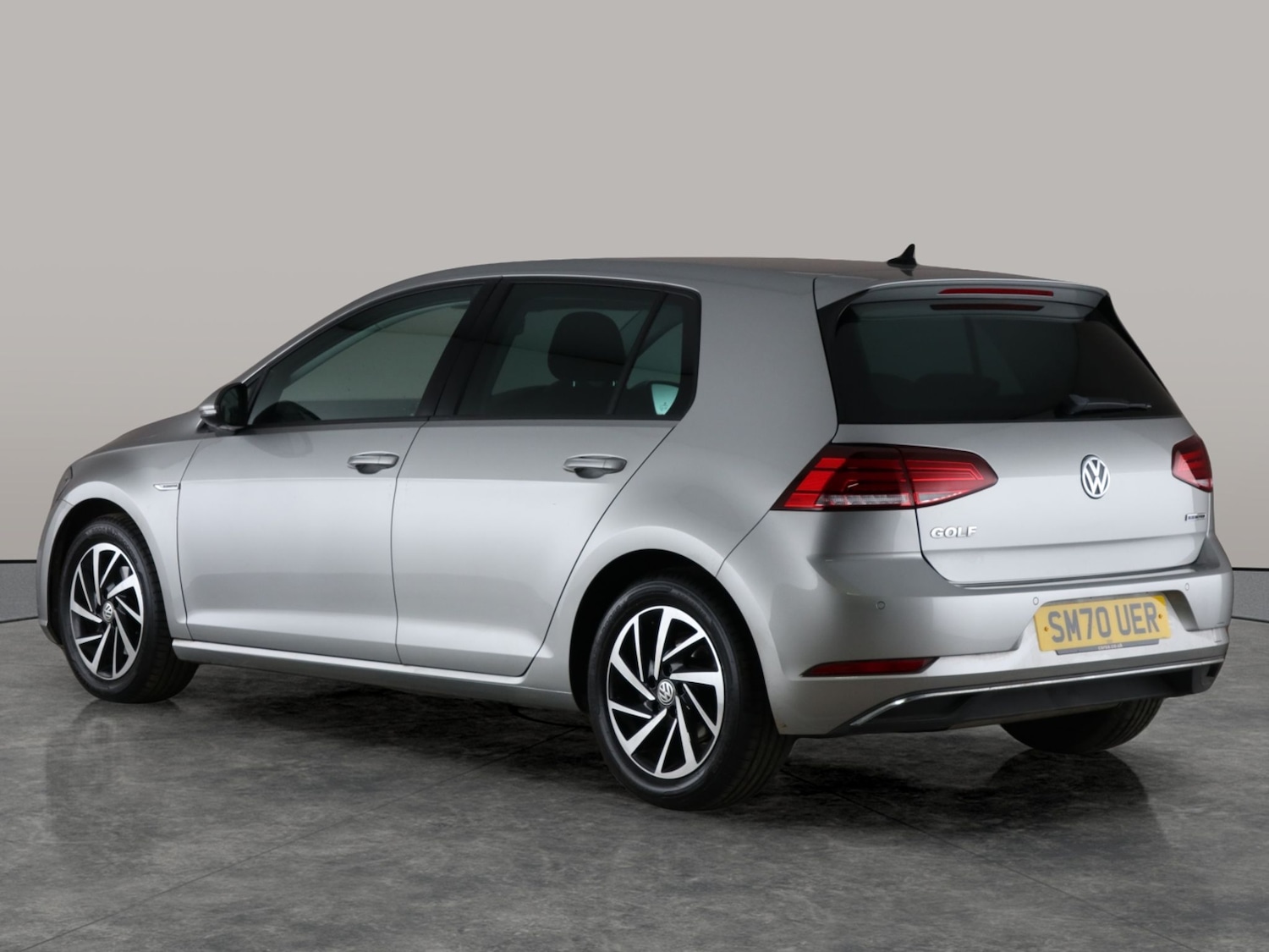 Used Volkswagen Golf 2020 for sale - 76831437: Photo 12