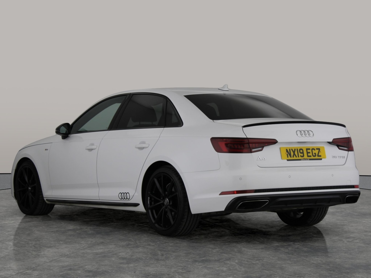 Used Audi A4 2019 for sale - 76147097: Photo 14