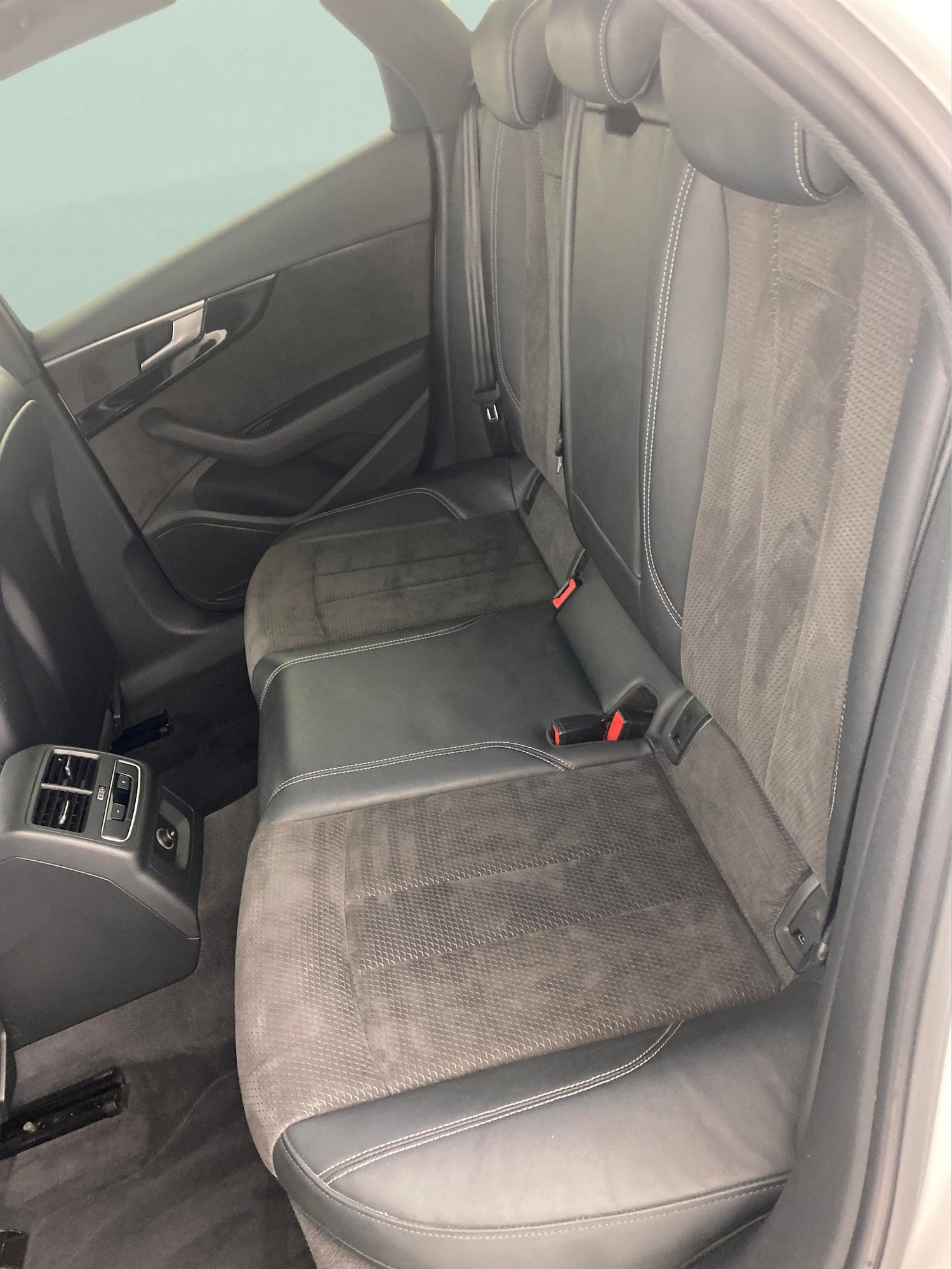 Used Audi A4 2019 for sale - 76147097: Photo 34