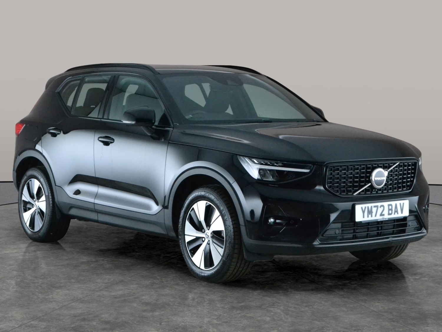 Used Volvo XC40 2023 for sale - 77974389: Photo 8