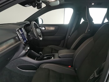 Used Volvo XC40 2023 for sale - 78173334: Photo