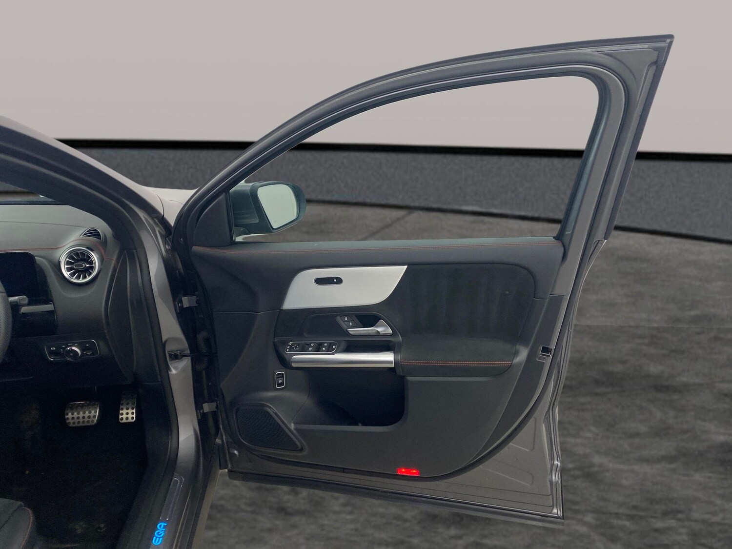 Used Mercedes-Benz EQA 2023 for sale - 77746468: Photo 27