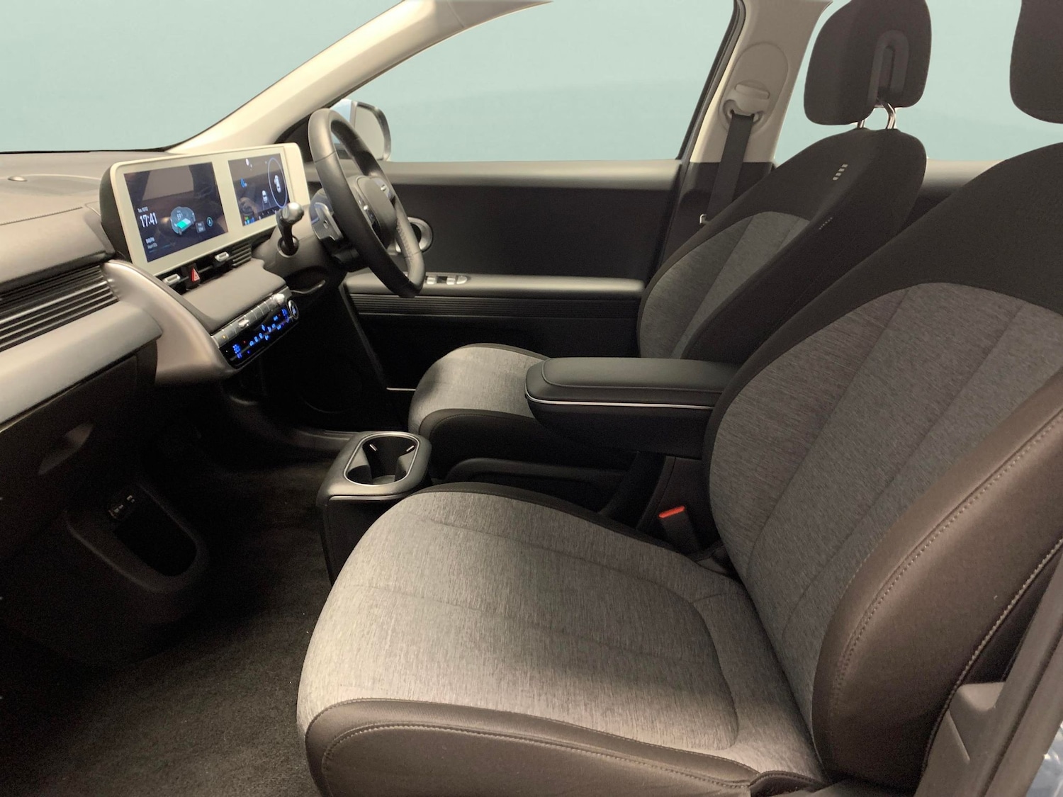 Used Hyundai IONIQ 5 2024 for sale - 77540352: Photo 4