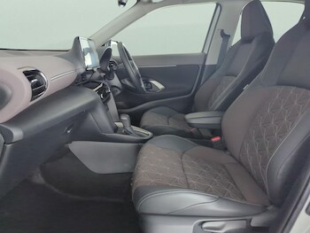 Used Toyota Yaris Cross undefined for sale - 77333570: Photo