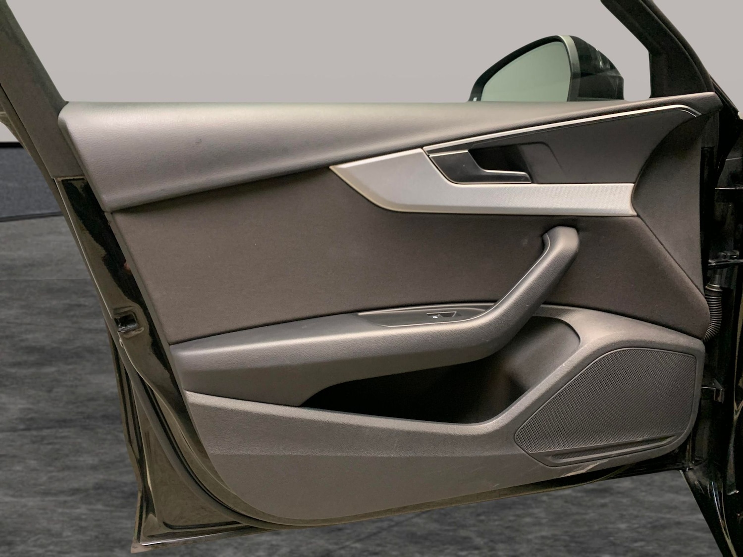 Used Audi A4 Avant 2021 for sale - 77975800: Photo 24