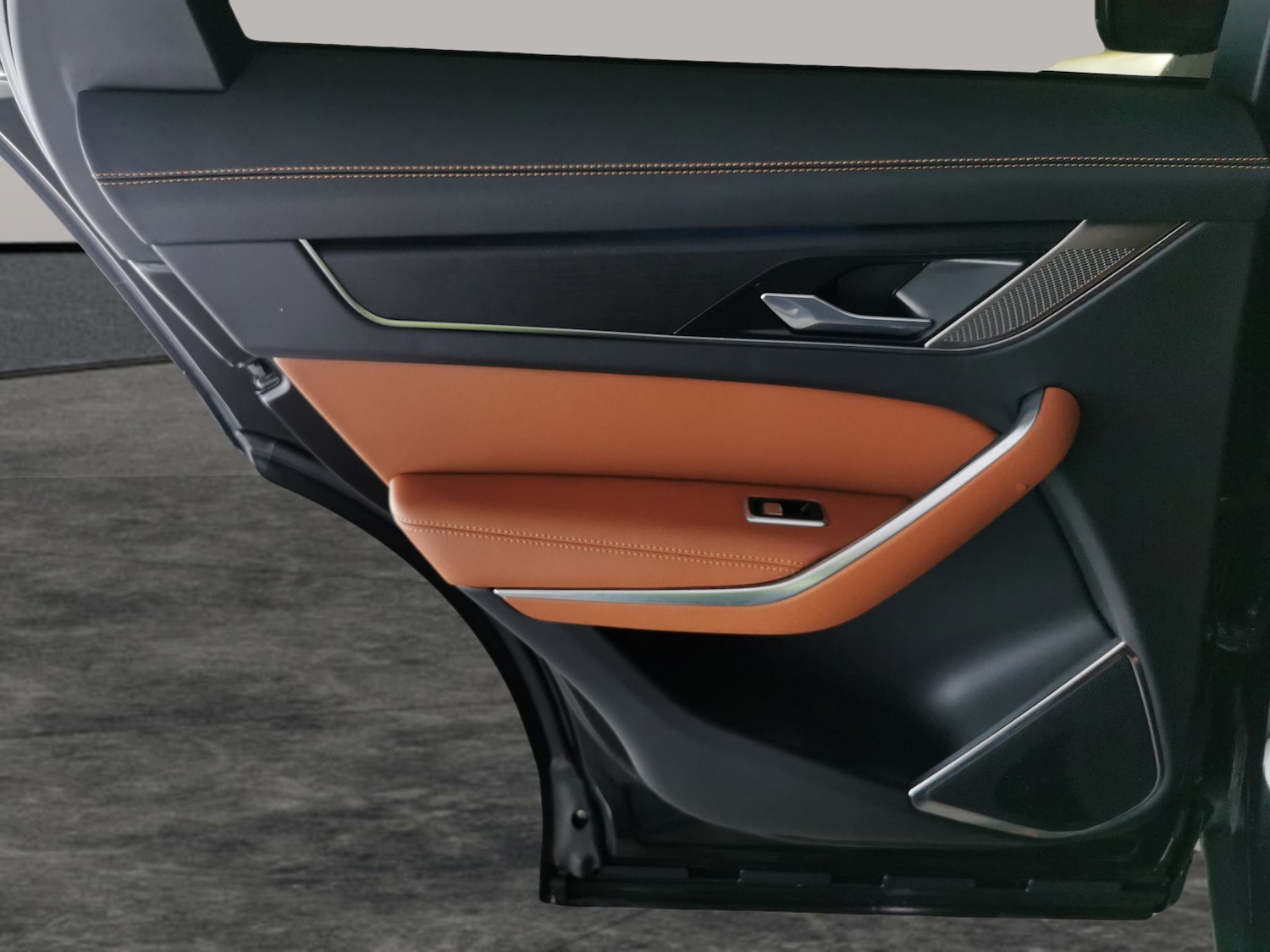 Used Jaguar F-Pace 2023 for sale - 77232695: Photo 32