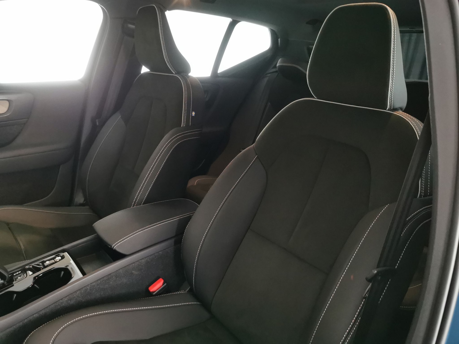 Used Volvo XC40 2023 for sale - 77975791: Photo 16