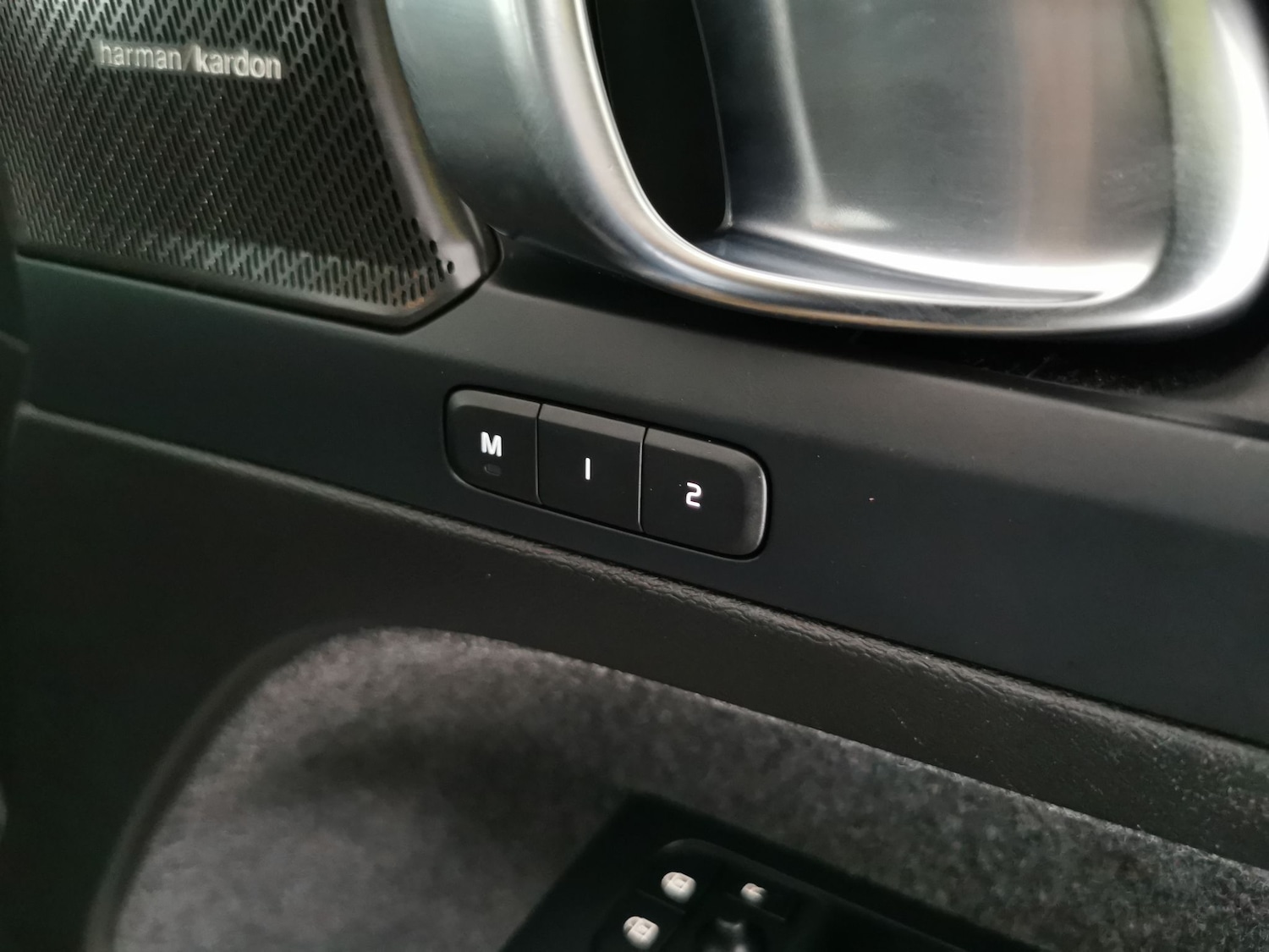 Used Volvo XC40 2023 for sale - 77975791: Photo 18