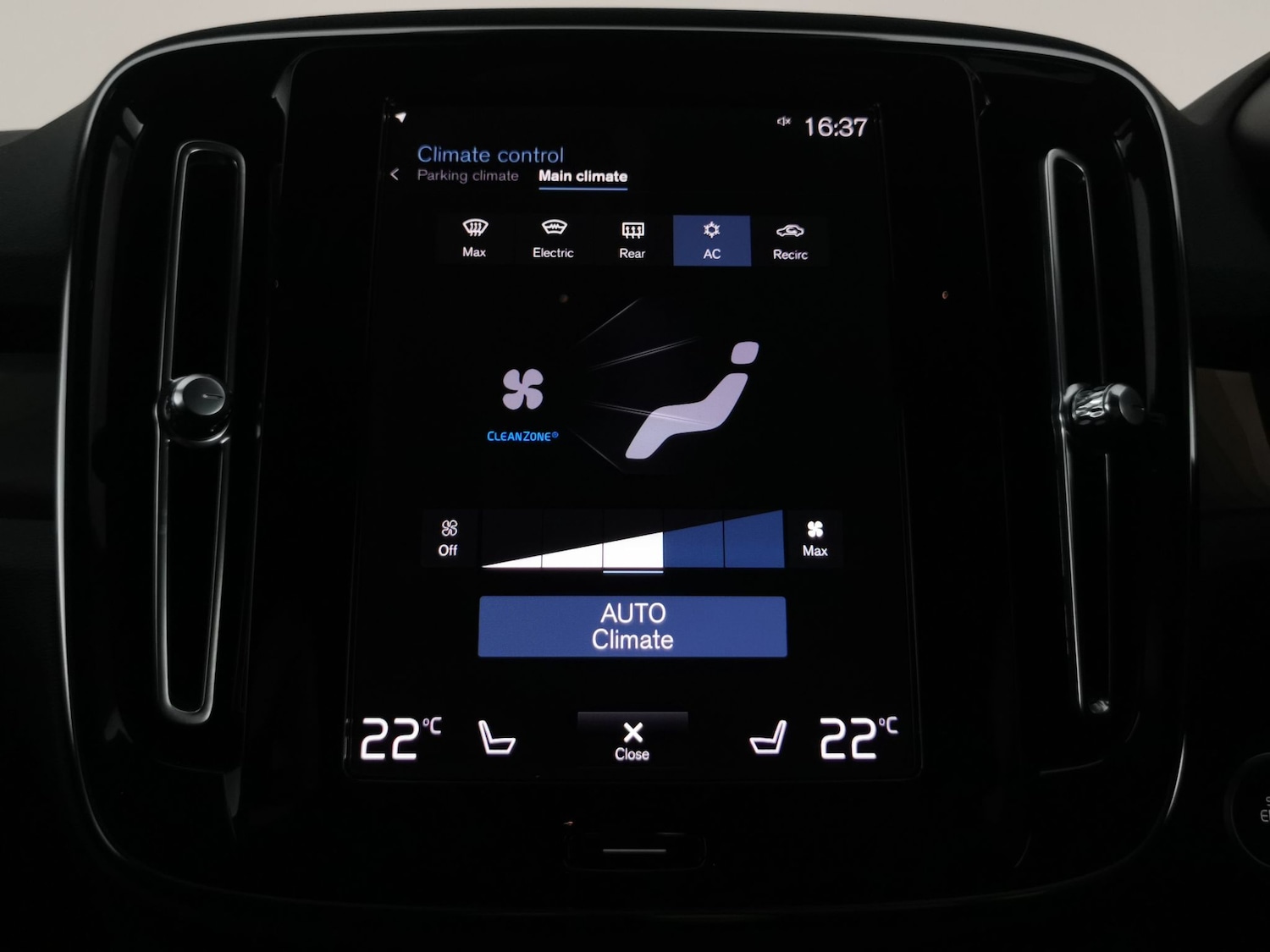 Used Volvo XC40 2023 for sale - 77975791: Photo 23