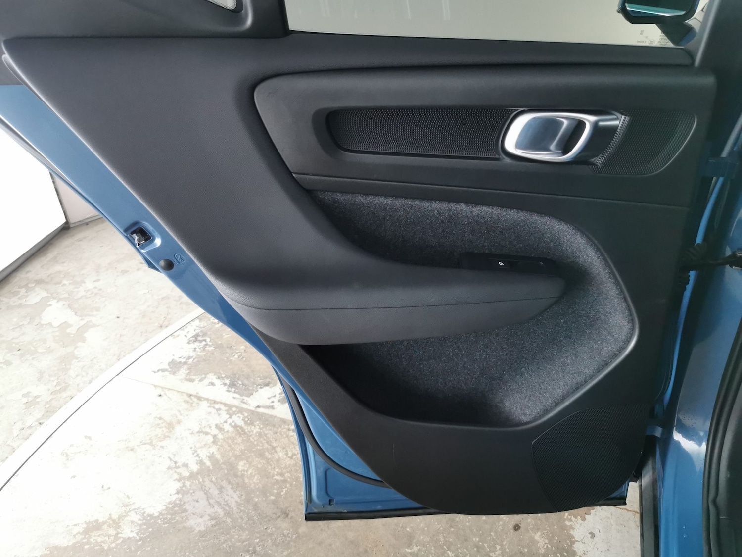 Used Volvo XC40 2023 for sale - 77975791: Photo 34