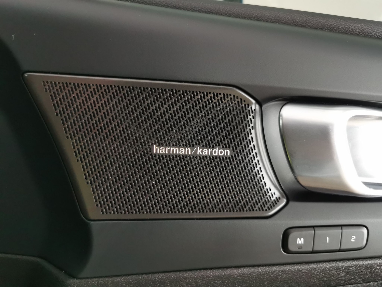 Used Volvo XC40 2023 for sale - 77975791: Photo 7