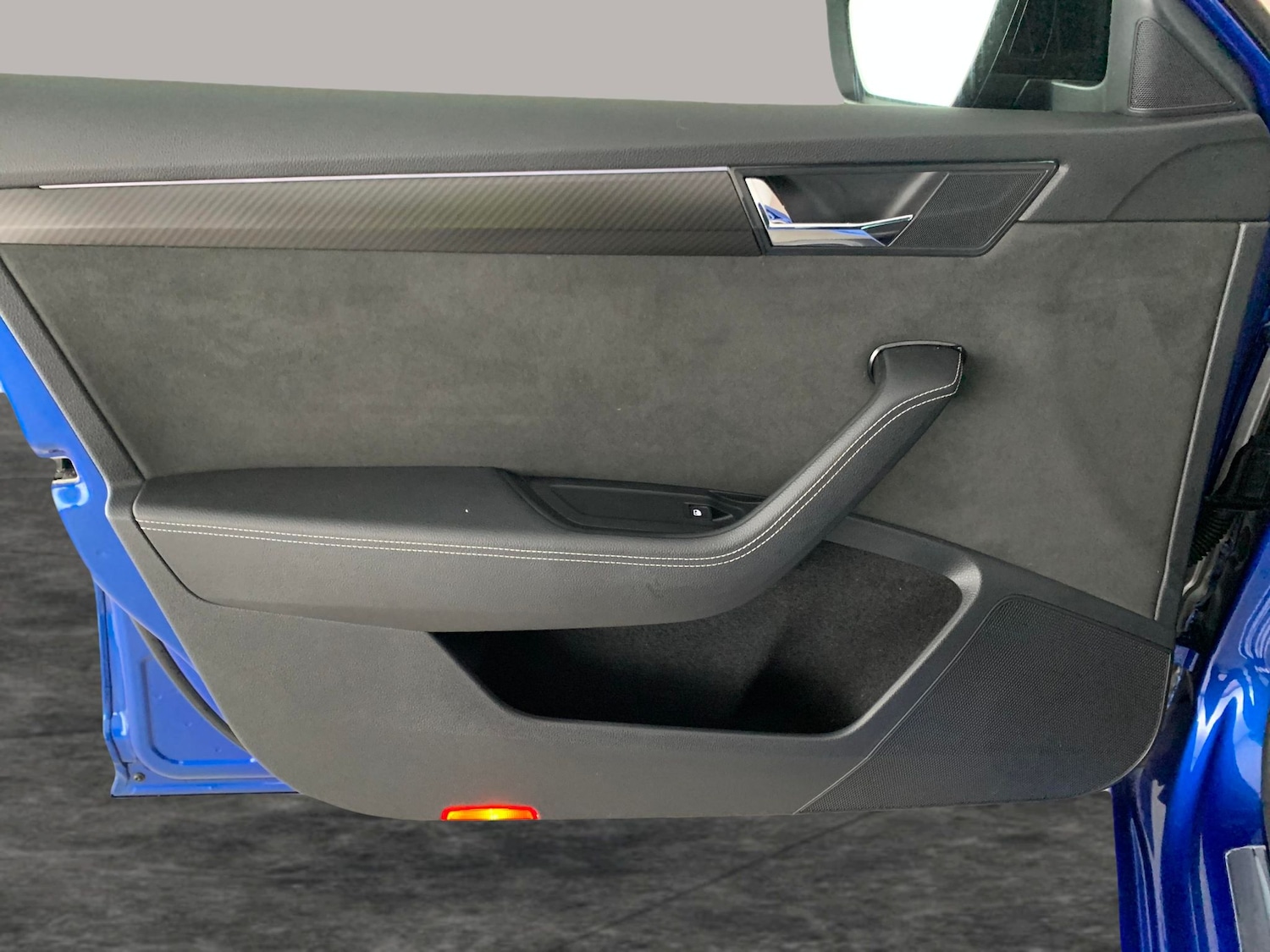 Used Skoda Superb 2023 for sale - 76392093: Photo 38