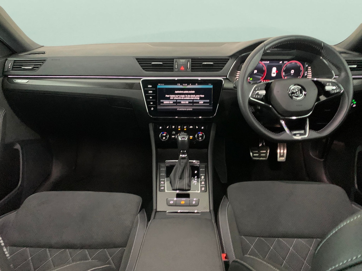 Used Skoda Superb 2023 for sale - 76392093: Photo 4