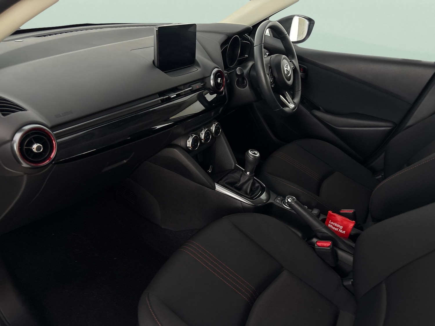 Used Mazda Mazda2 2023 for sale - 76244984: Photo 4