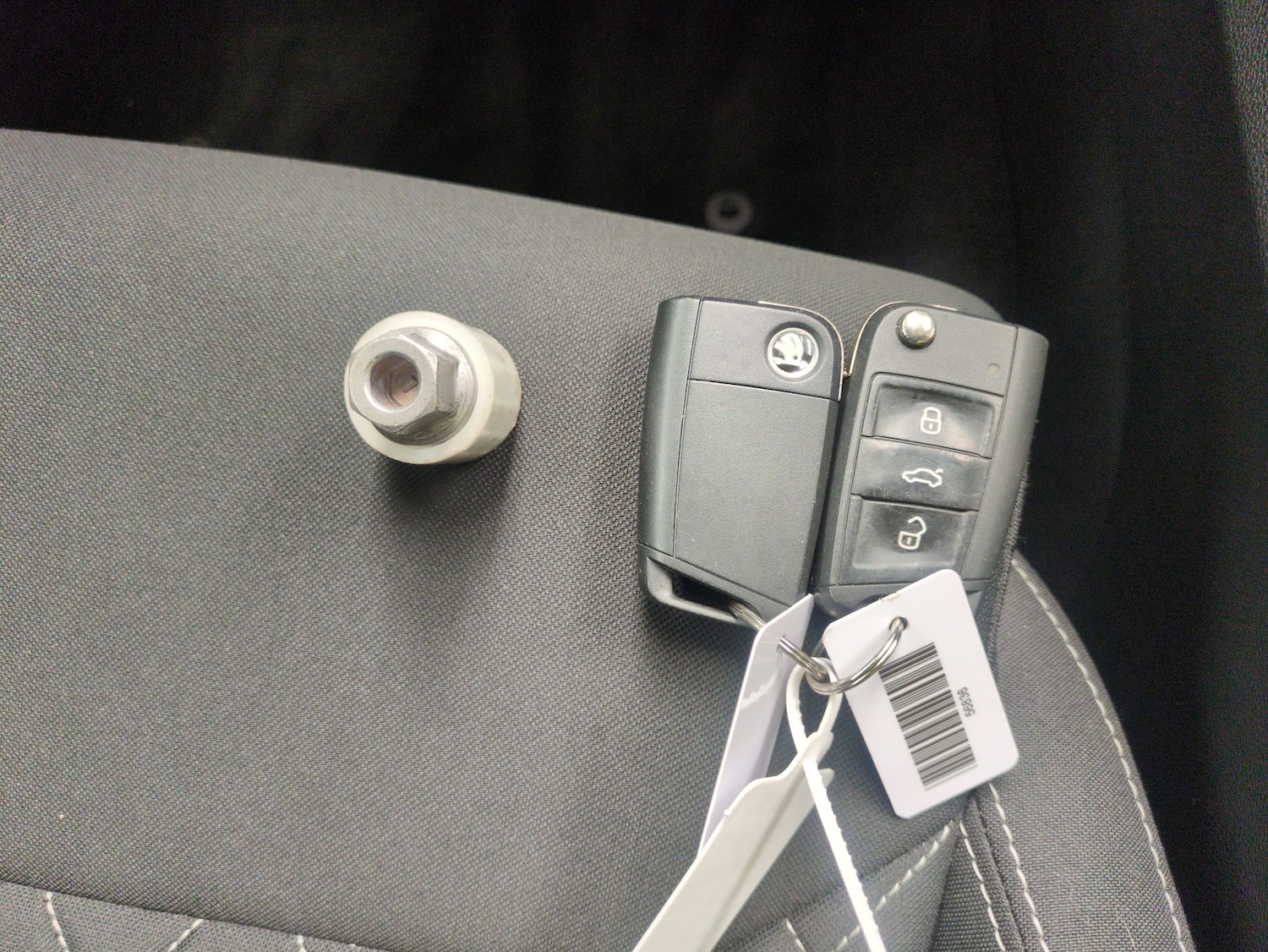 Used Skoda Karoq 2019 for sale - 76758174: Photo 32