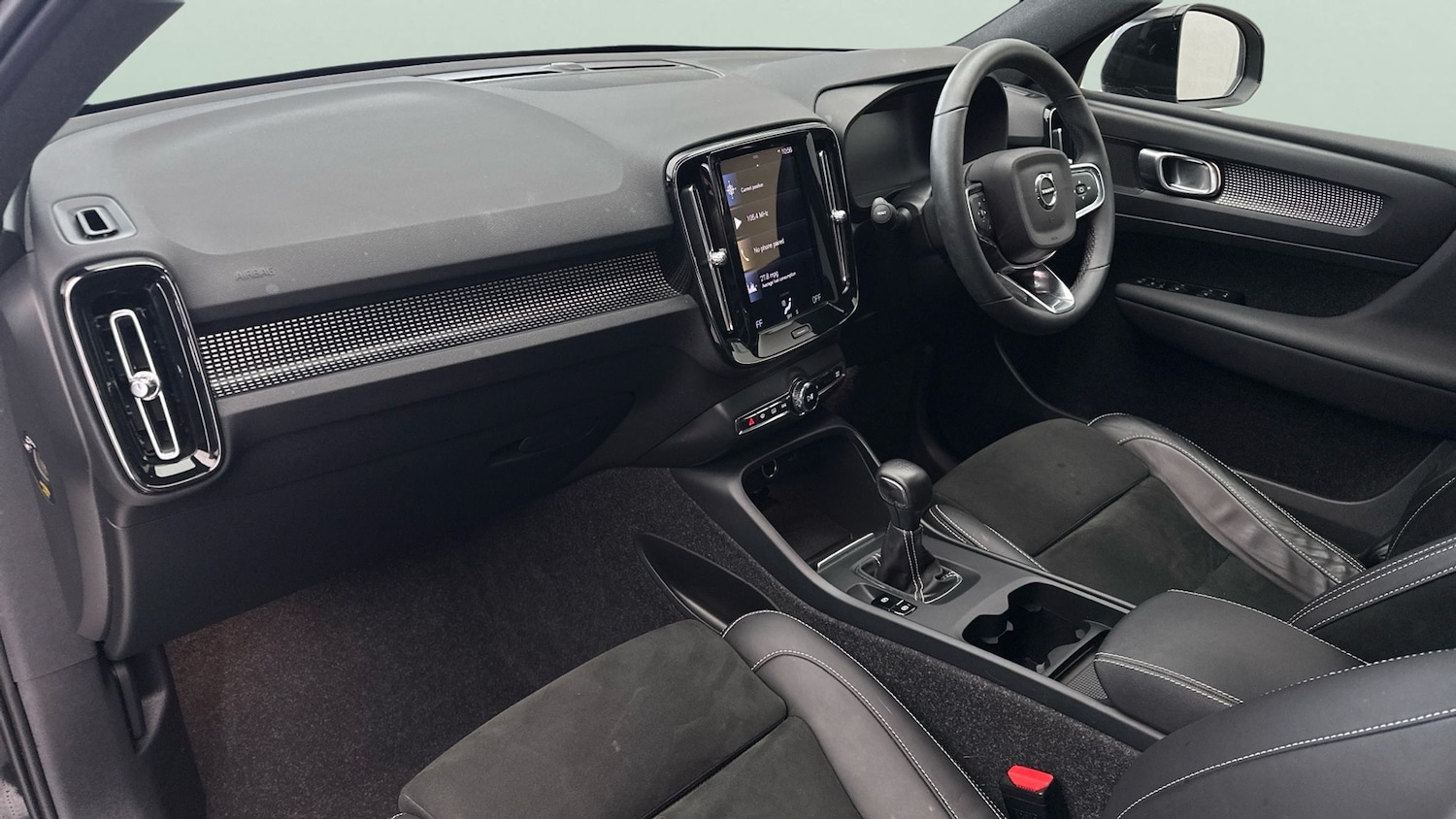 Used Volvo XC40 2021 for sale - 76353503: Photo 17