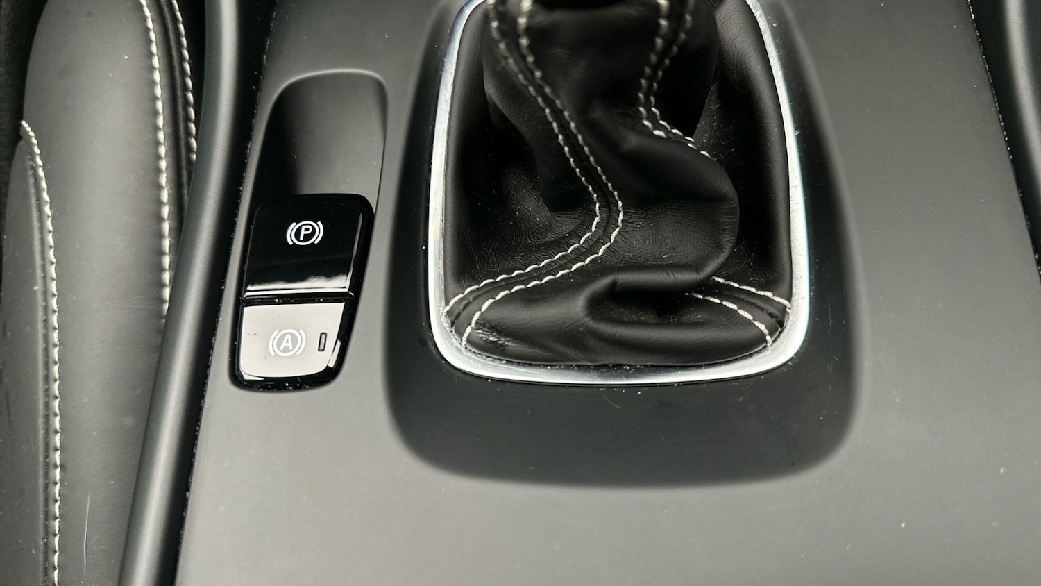 Used Volvo XC40 2021 for sale - 76353503: Photo 31