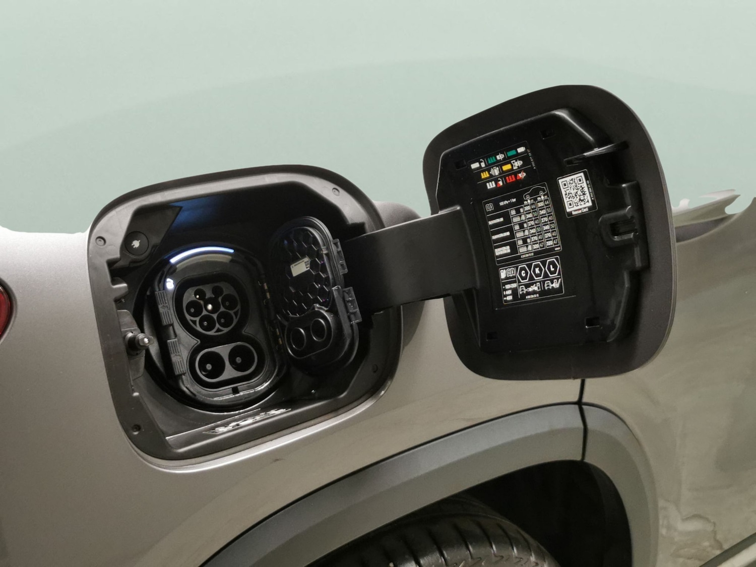 Used Mercedes-Benz EQA 2023 for sale - 76526597: Photo 35