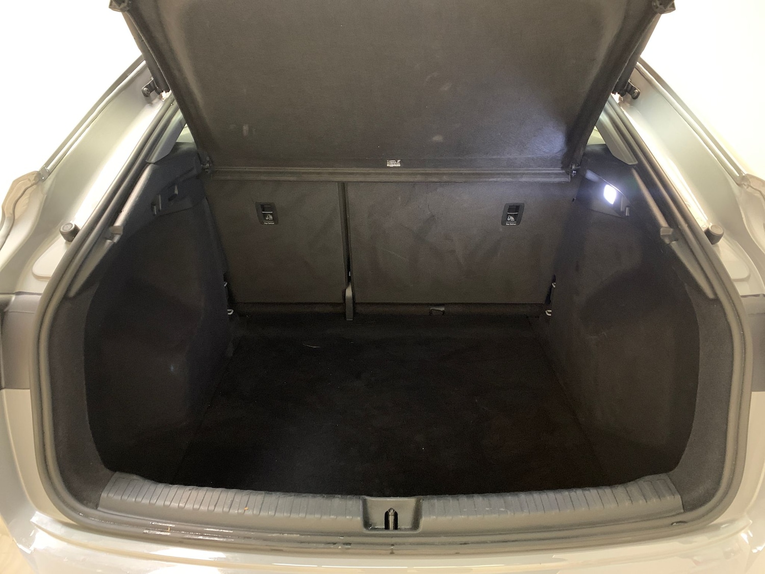 Used Audi Q4 e-tron 2023 for sale - 77367450: Photo 33