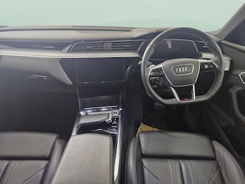 Used Audi e-tron 2022 for sale - 77557092: Photo