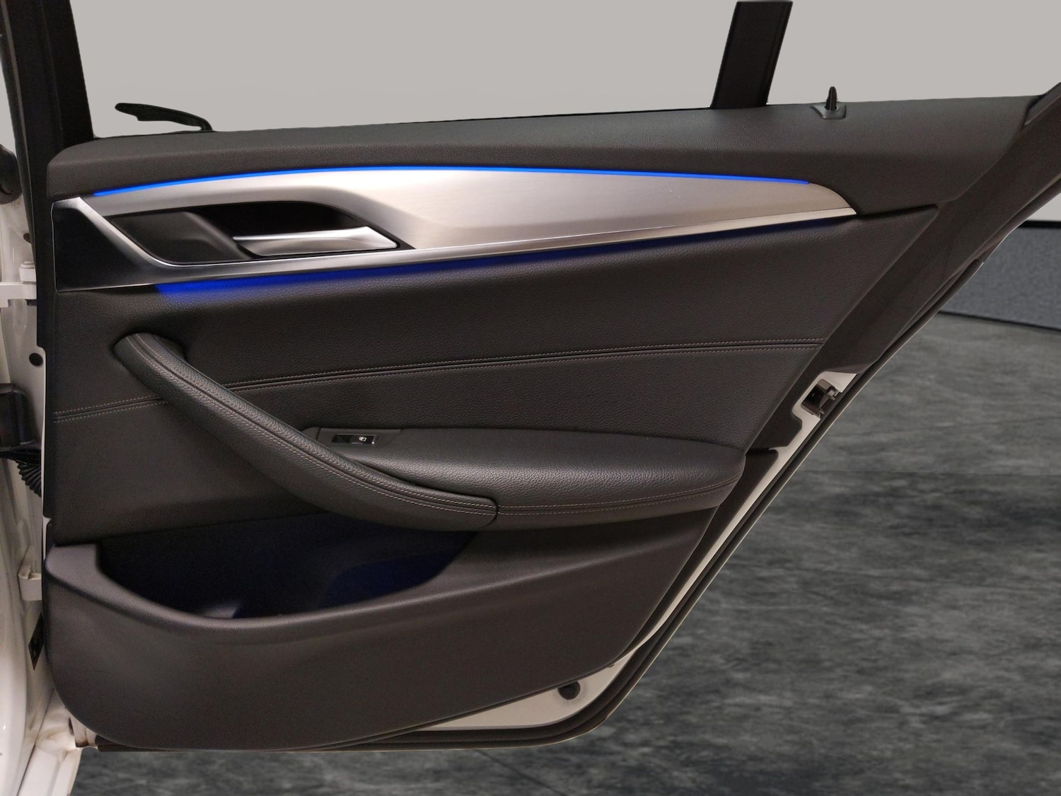 Used BMW 5 Series 2018 for sale - 76459436: Photo 41