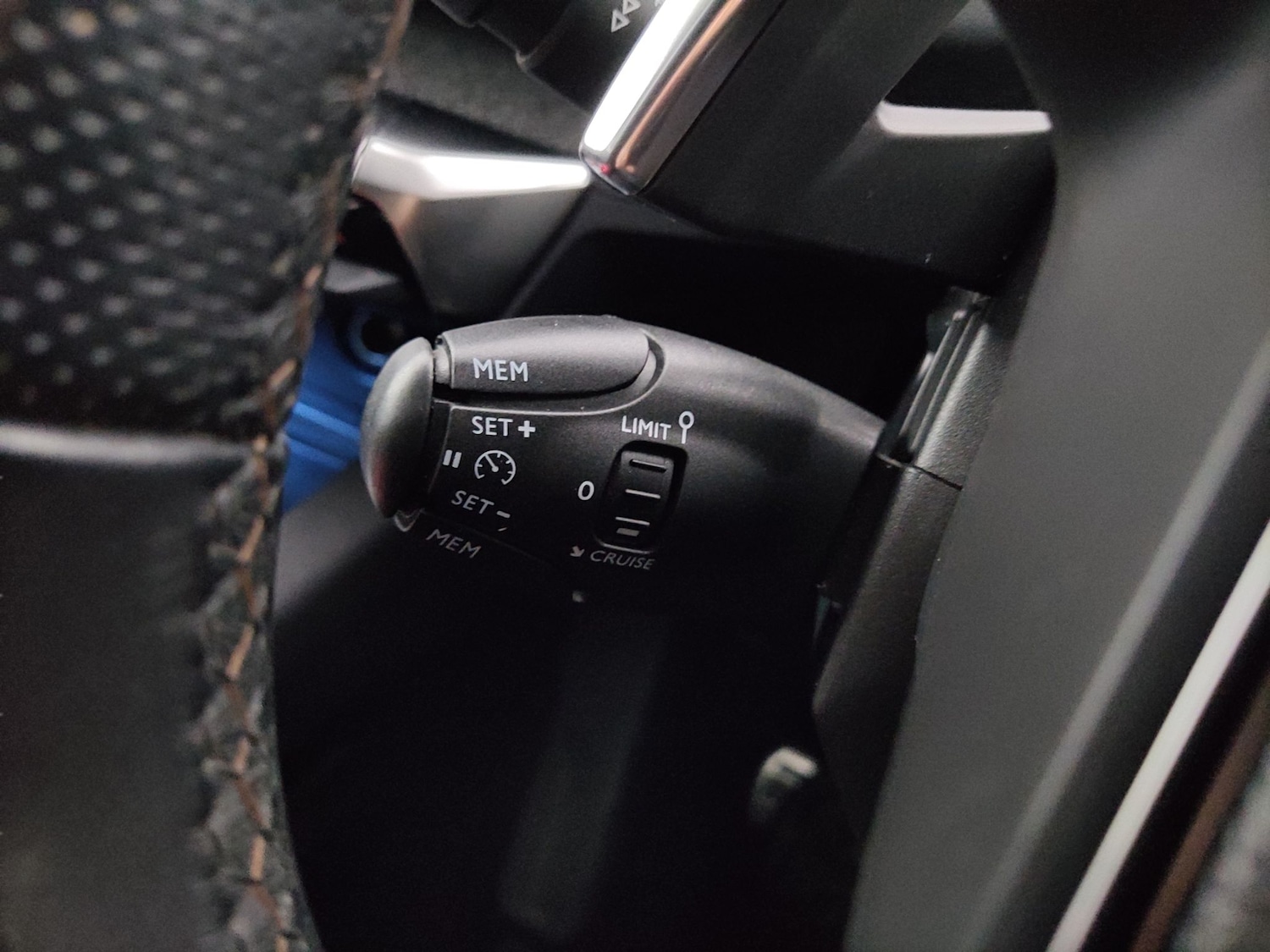 Used Peugeot 5008 2018 for sale - 78178092: Photo 24