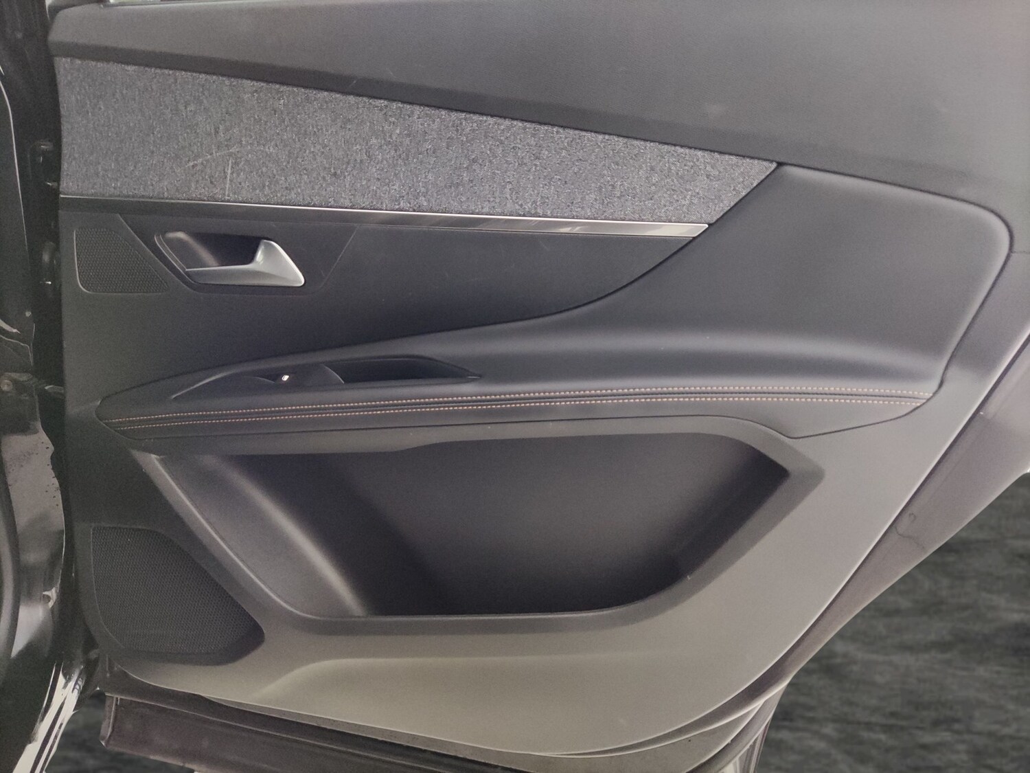 Used Peugeot 5008 2018 for sale - 78178092: Photo 32