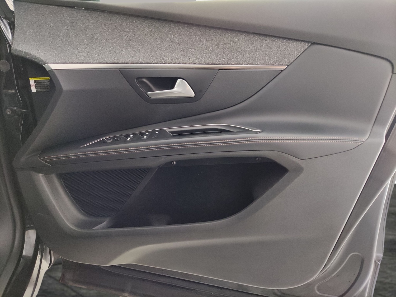 Used Peugeot 5008 2018 for sale - 78178092: Photo 33