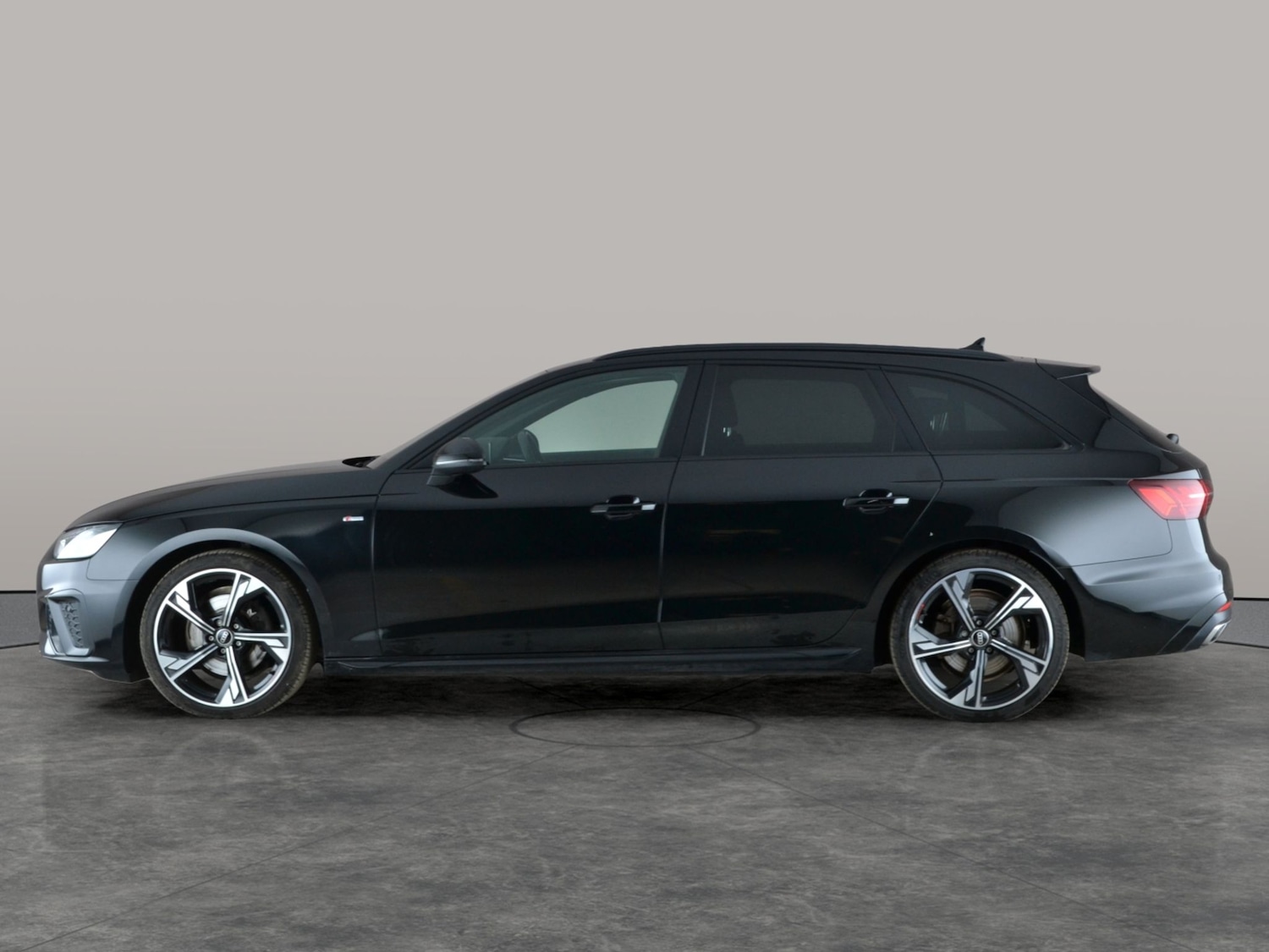 Used Audi A4 2022 for sale - 77077702: Photo 13