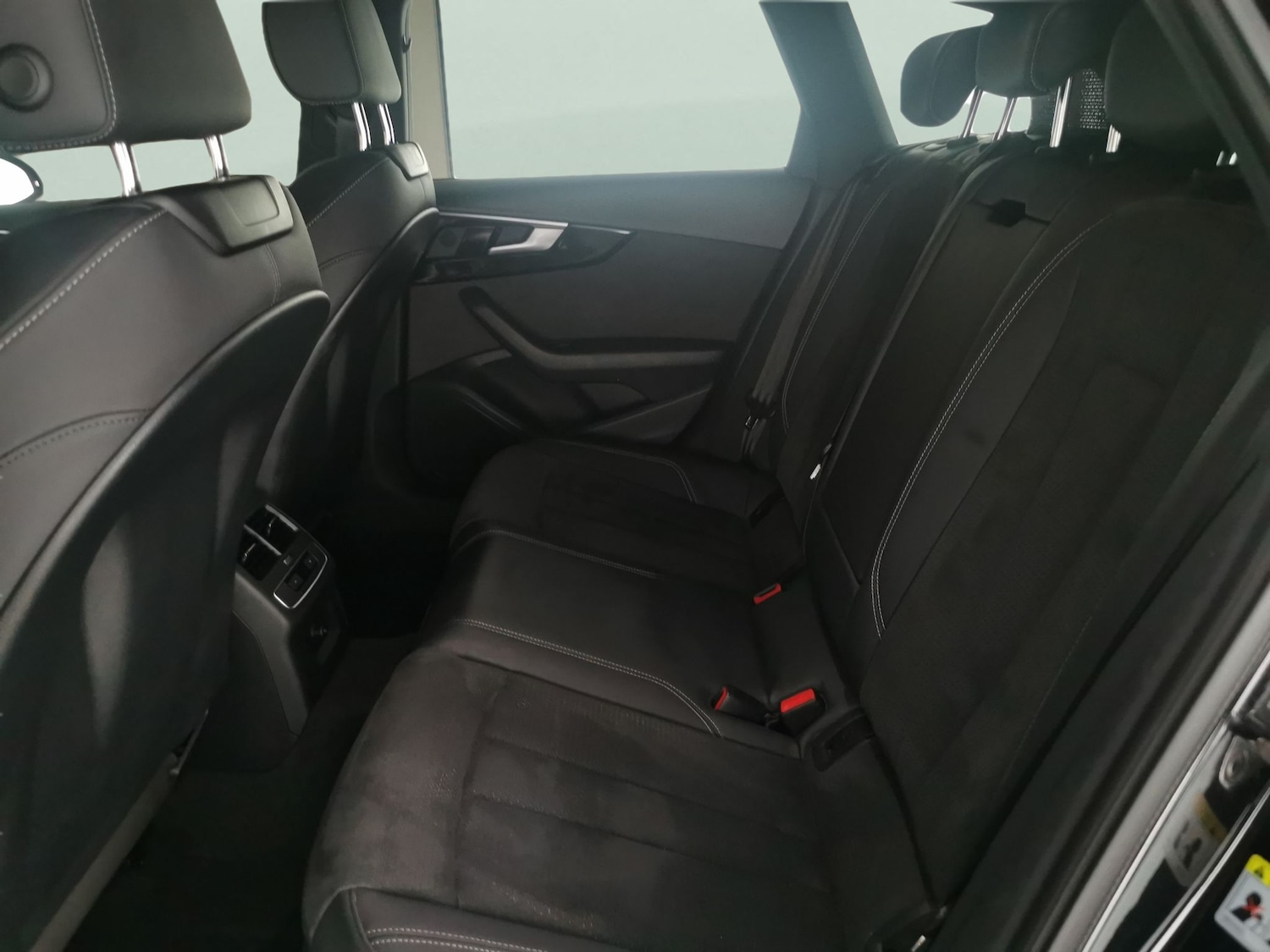 Used Audi A4 2022 for sale - 77077702: Photo 28