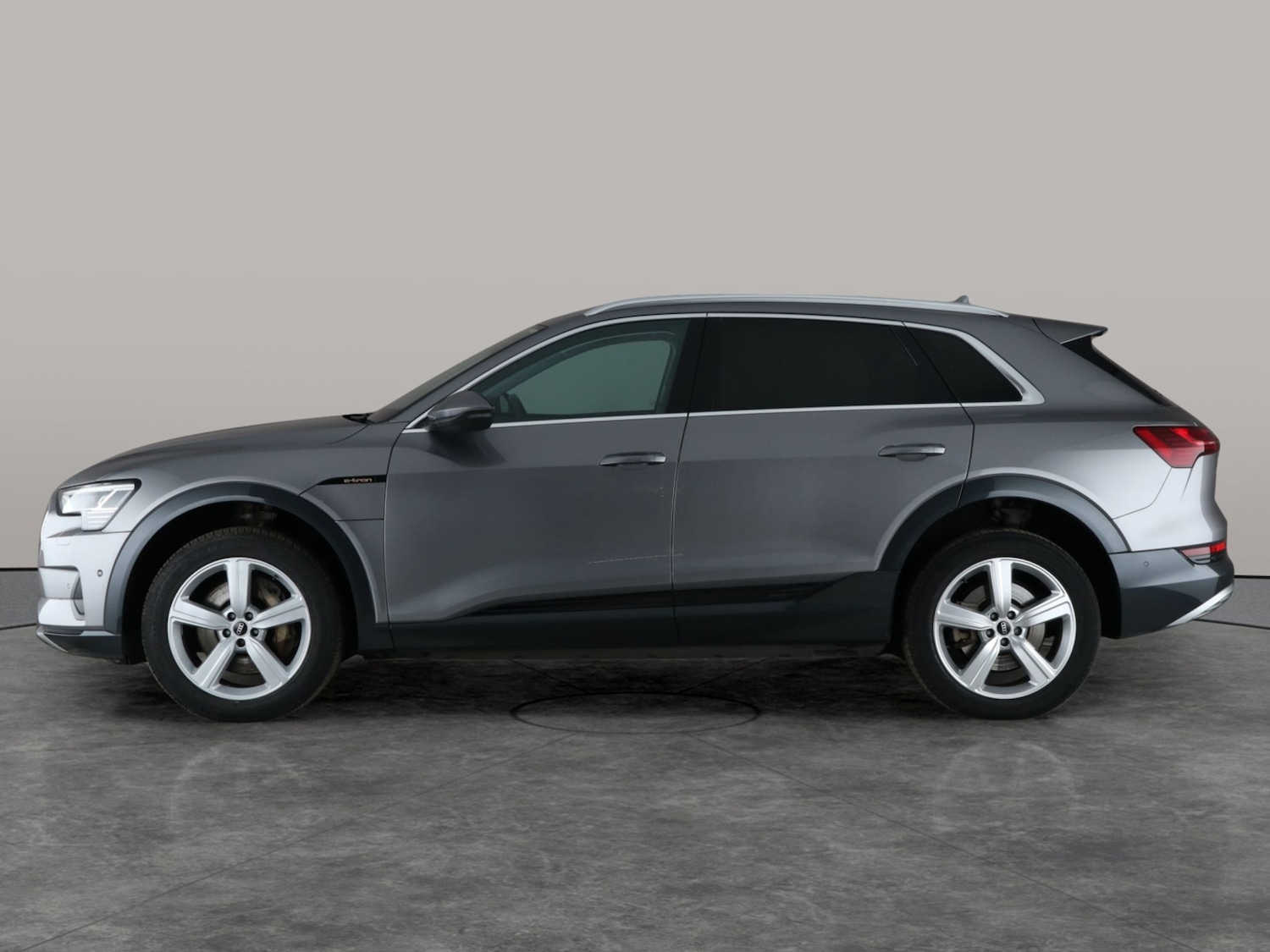 Used Audi e-tron 2021 for sale - 76379654: Photo 19