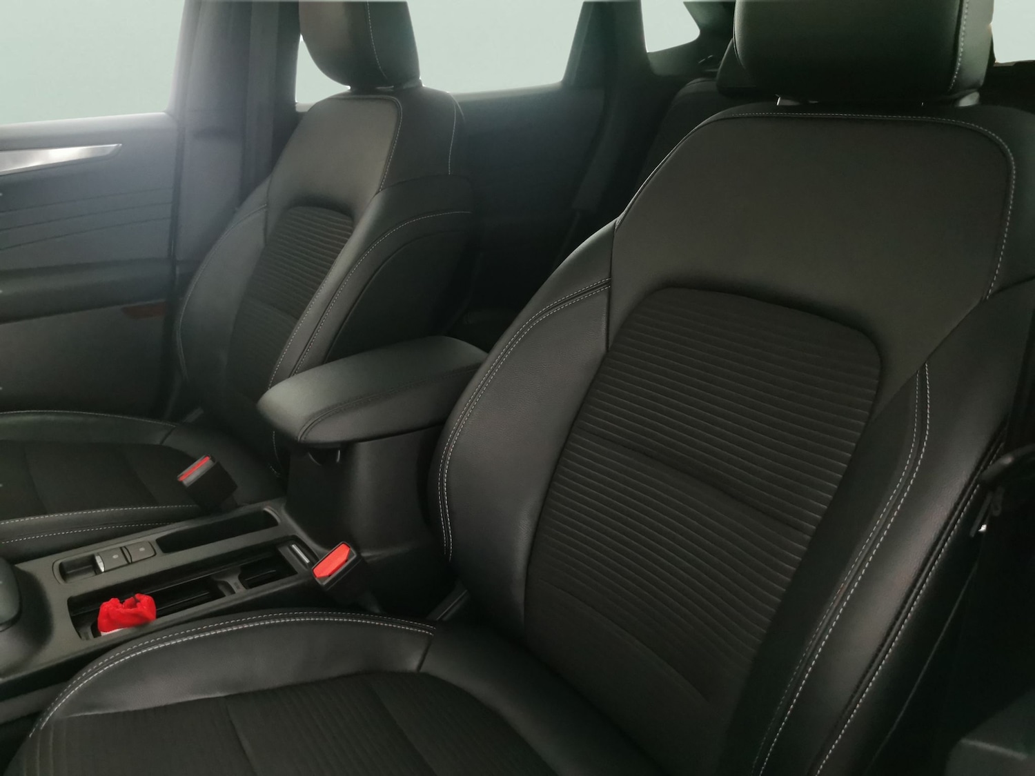 Used Ford Kuga 2021 for sale - 77240599: Photo 27