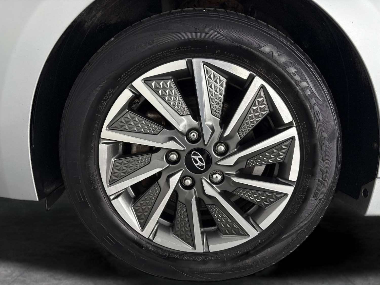Used Hyundai IONIQ 2019 for sale - 76384823: Photo 37