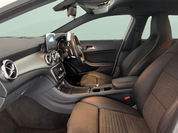 Used Mercedes-Benz GLA 2019 for sale - 76255734: Photo 4