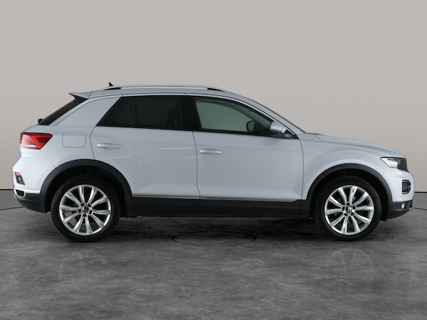 Used Volkswagen T-Roc 2021 for sale - 76266269: Photo 10