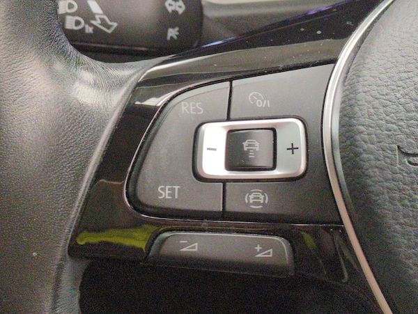 Used Volkswagen T-Roc 2021 for sale - 76266269: Photo 22