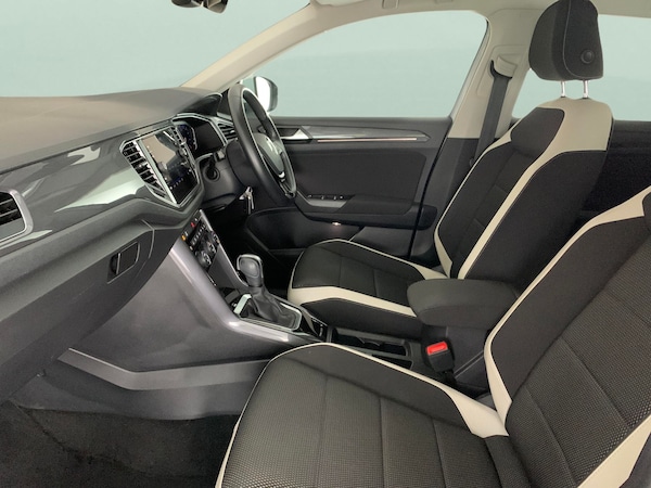Used Volkswagen T-Roc 2021 for sale - 76266269: Photo 5